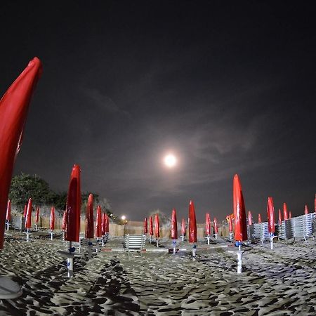 Hotel Intervallo Torre Lapillo Kültér fotó